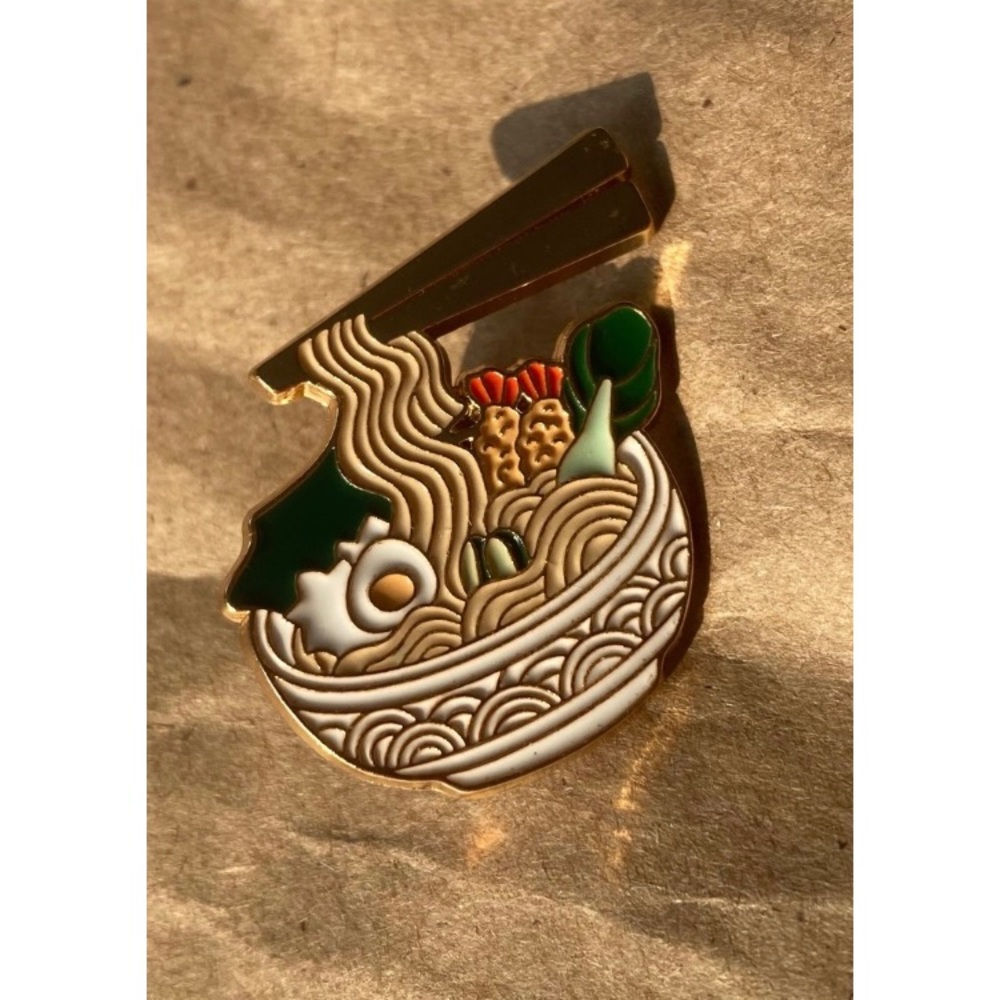 NWT ramen and chopsticks brooch/pin